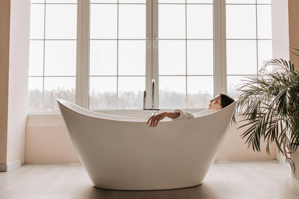 How to Clean a Bathtub